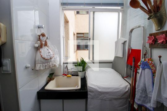Área de Serviço de apartamento à venda com 1 quarto, 50m² em Santo Antônio, Belo Horizonte