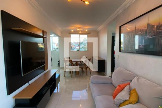 Sala de apartamento para alugar com 2 quartos, 72m² em Renascença, Belo Horizonte