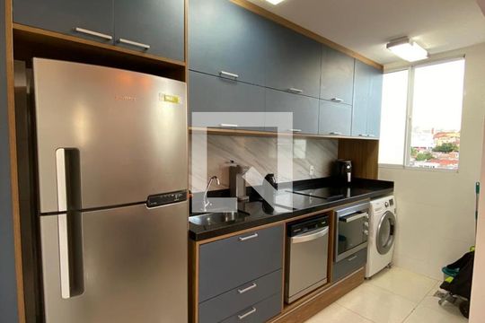Cozinha de apartamento para alugar com 2 quartos, 72m² em Renascença, Belo Horizonte
