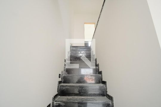 Escada de casa à venda com 3 quartos, 160m² em Vila Formosa, São Paulo