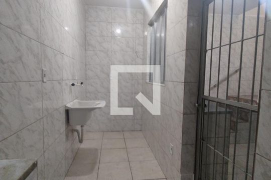 Área de Serviço de casa para alugar com 2 quartos, 64m² em Vila São Luis, Duque de Caxias