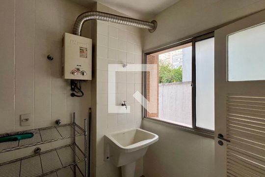Área de Serviço de apartamento à venda com 2 quartos, 63m² em Paraíso, São Paulo