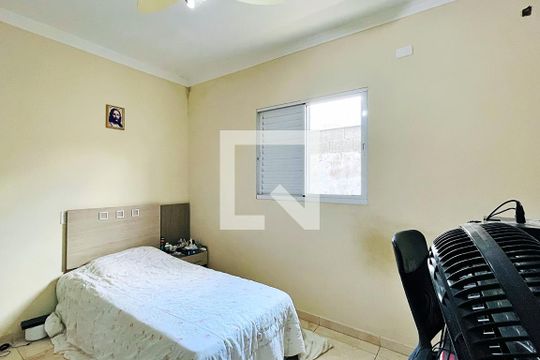Quarto 1 - Casa 1 de casa à venda com 2 quartos, 180m² em Jardim Baruch, Guarulhos