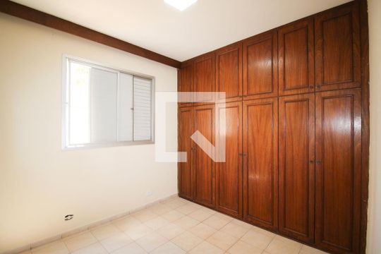 Suíte de apartamento à venda com 3 quartos, 108m² em Moema, São Paulo