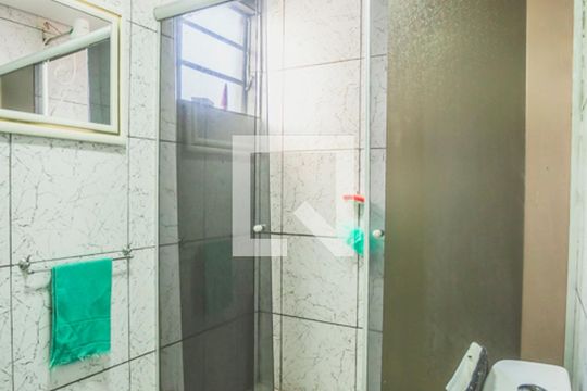 Banheiro Suíte de casa para alugar com 1 quarto, 48m² em São Judas, São Paulo