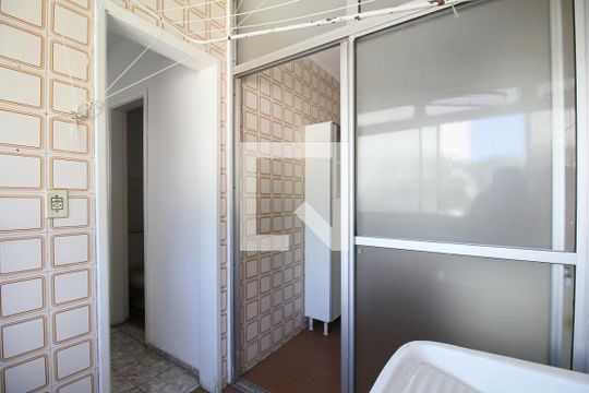 Área de Serviço de apartamento para alugar com 2 quartos, 67m² em Real Parque, São Paulo