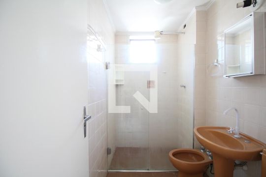 Banheiro de apartamento para alugar com 2 quartos, 67m² em Real Parque, São Paulo