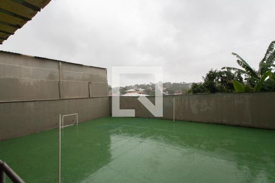 Quadra  de casa para alugar com 6 quartos, 750m² em Trevo, Belo Horizonte