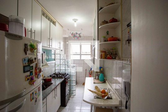 Cozinha de apartamento para alugar com 2 quartos, 64m² em Centro, Diadema