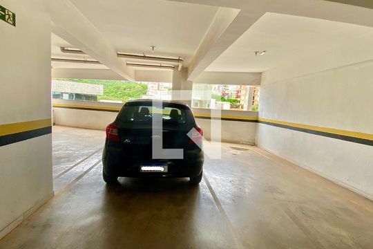 Garagem de apartamento para alugar com 4 quartos, 135m² em Buritis, Belo Horizonte