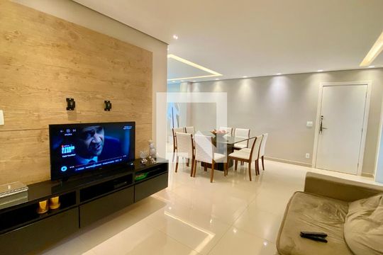 Sala de apartamento para alugar com 4 quartos, 135m² em Buritis, Belo Horizonte