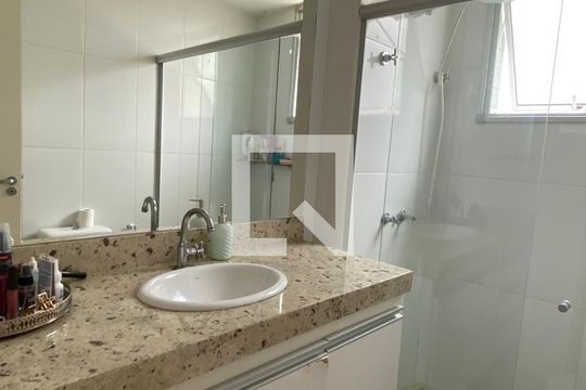 Banheiro Social de apartamento para alugar com 4 quartos, 135m² em Buritis, Belo Horizonte