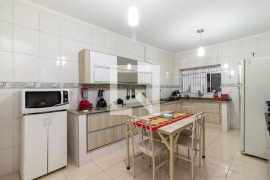 Cozinha 1 de casa à venda com 5 quartos, 500m² em Vila Santa Maria, São Paulo