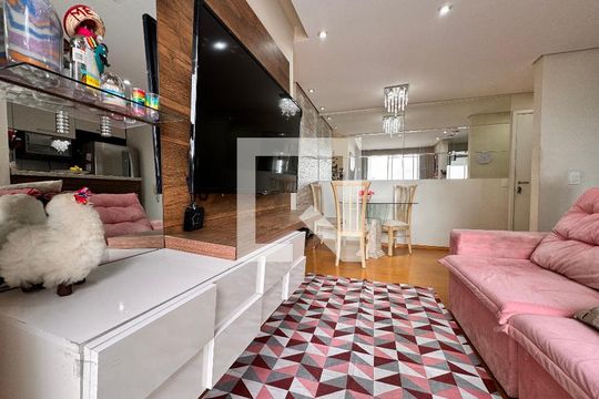 Sala de apartamento para alugar com 2 quartos, 50m² em Vila Metalúrgica, Santo André