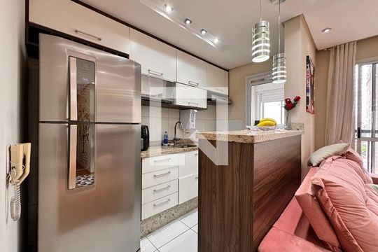 Cozinha de apartamento para alugar com 2 quartos, 50m² em Vila Metalúrgica, Santo André