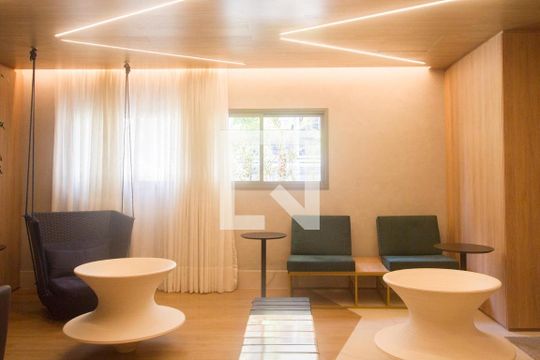 Coworking de kitnet/studio para alugar com 1 quarto, 32m² em Jardim das Acacias, São Paulo
