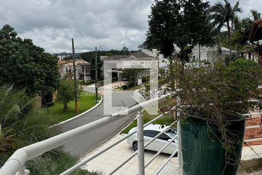 sacada da Sala de TV de casa de condomínio à venda com 4 quartos, 400m² em Residencial Tres (alphaville), Santana de Parnaíba