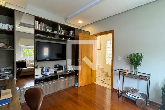 Escritório de casa de condomínio à venda com 4 quartos, 400m² em Residencial Tres (alphaville), Santana de Parnaíba