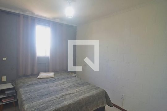 Quarto de apartamento para alugar com 2 quartos, 45m² em Olaria, Canoas