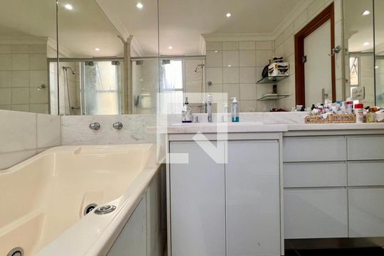 Banheiro quarto 1 de apartamento à venda com 4 quartos, 300m² em Luxemburgo, Belo Horizonte