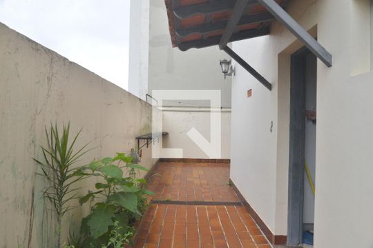 Área comum de casa para alugar com 2 quartos, 134m² em Vila Santa Teresa, Santo André
