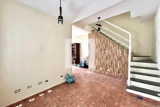 Sala de casa à venda com 4 quartos, 161m² em Conjunto Residencial Jardim Canaa, São Paulo
