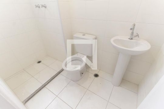 Banheiro de apartamento à venda com 2 quartos, 43m² em Jardim Helena, São Paulo