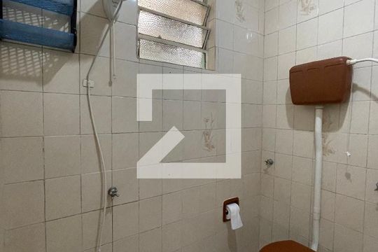 Banheiro de casa à venda com 1 quarto, 140m² em Santos Dumont, São Leopoldo