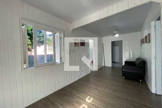 Sala de casa à venda com 1 quarto, 140m² em Santos Dumont, São Leopoldo
