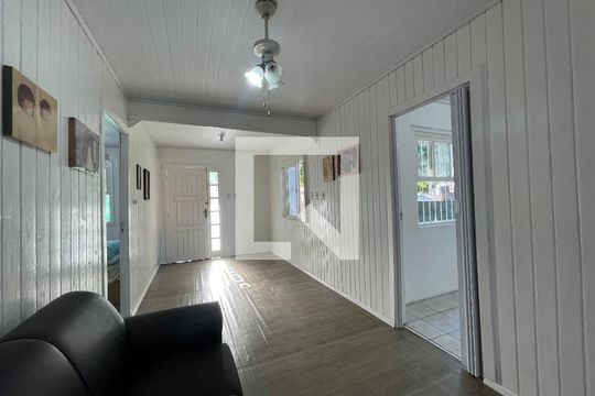 Sala de casa à venda com 1 quarto, 140m² em Santos Dumont, São Leopoldo