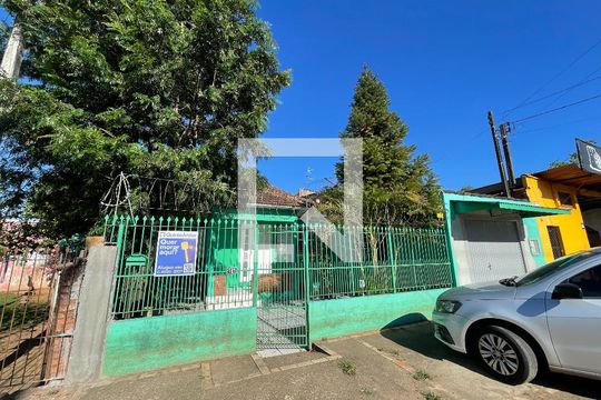 Fachada de casa à venda com 1 quarto, 140m² em Santos Dumont, São Leopoldo