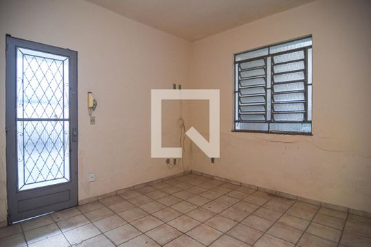 Casa à venda com 2 quartos, 156m² em Icaraí, Niterói