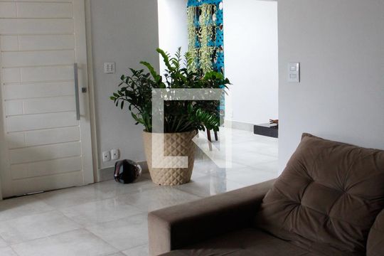 SALA de casa à venda com 5 quartos, 200m² em Jardim Santana, Campinas
