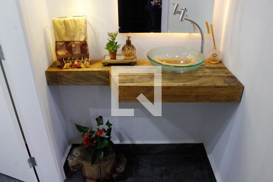 LAVABO de casa à venda com 5 quartos, 200m² em Jardim Santana, Campinas