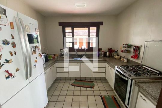 Casa à venda com 6 quartos, 550m² em Santo Antônio, Niterói