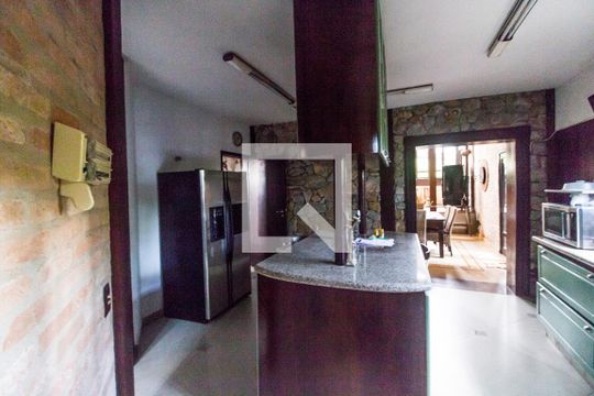 Cozinha de casa de condomínio para alugar com 3 quartos, 550m² em Morada dos Pássaros, Barueri