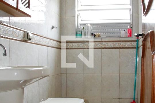 Banheiro de casa para alugar com 3 quartos, 120m² em Jardim Peri, São Paulo