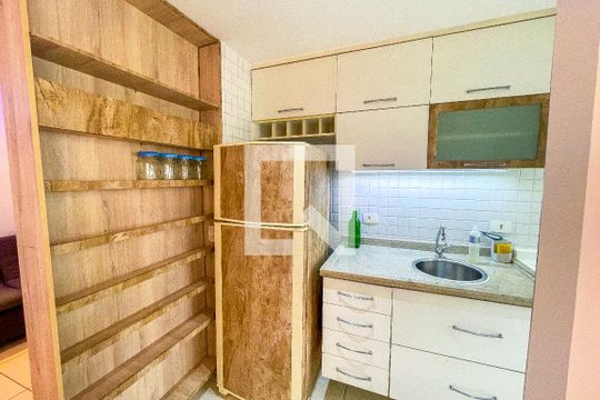 Cozinha de apartamento à venda com 1 quarto, 39m² em Pinheiros, São Paulo