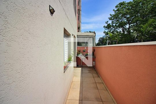 Sala Quintal de apartamento à venda com 2 quartos, 75m² em Jardim Sao Francisco, São Bernardo do Campo