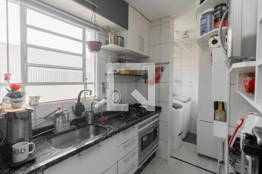 Cozinha de apartamento à venda com 2 quartos, 48m² em Artur Alvim, São Paulo