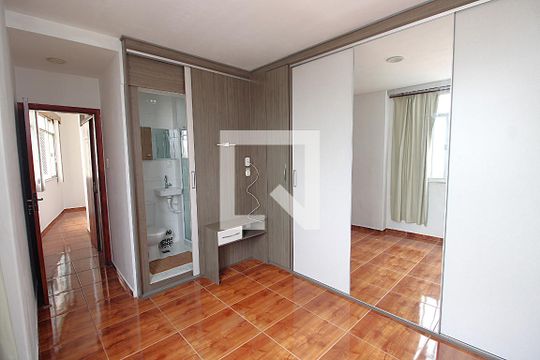 Suíte de apartamento para alugar com 2 quartos, 70m² em Lins de Vasconcelos, Rio de Janeiro