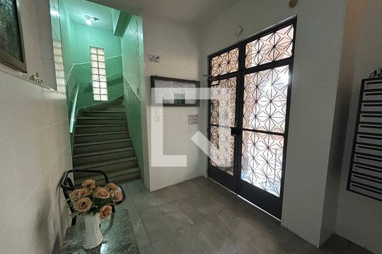 Hall de entrada de apartamento para alugar com 2 quartos, 70m² em Lins de Vasconcelos, Rio de Janeiro