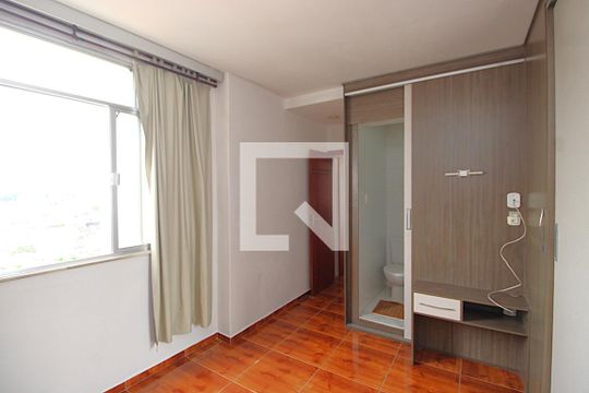 Suíte de apartamento para alugar com 2 quartos, 70m² em Lins de Vasconcelos, Rio de Janeiro