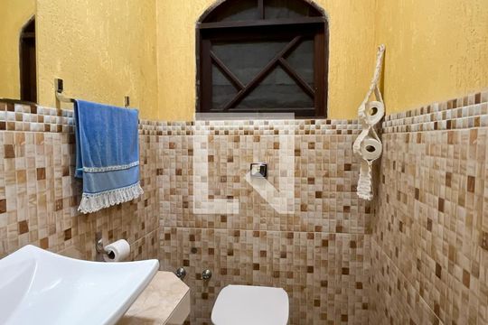 Lavabo de casa à venda com 4 quartos, 220m² em Jardim Maristela, São Paulo