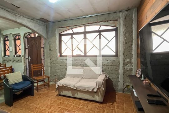Sala de casa à venda com 4 quartos, 220m² em Jardim Maristela, São Paulo