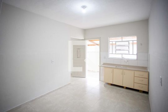Cozinha de casa para alugar com 2 quartos, 80m² em Serraria, Diadema
