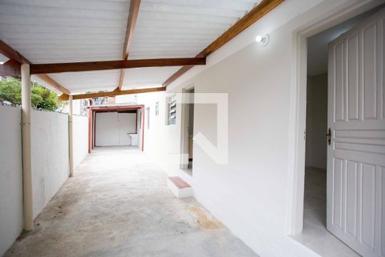 Garagem de casa para alugar com 2 quartos, 80m² em Serraria, Diadema