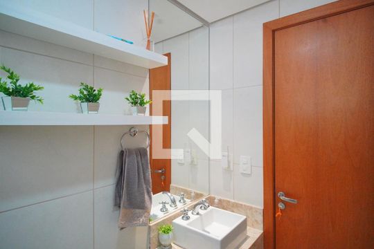 Banheiro Corredor de apartamento à venda com 3 quartos, 221m² em Rio Branco, Porto Alegre