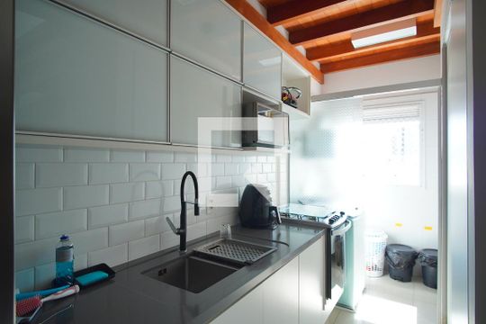 Cozinha de apartamento à venda com 3 quartos, 221m² em Rio Branco, Porto Alegre