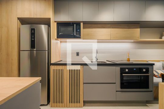 Cozinha de kitnet/studio à venda com 1 quarto, 27m² em Sumaré, São Paulo